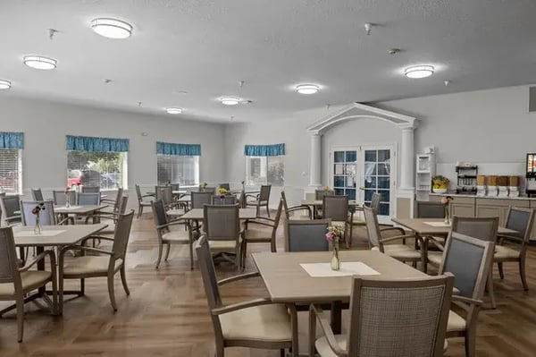 Overland-Court-020-Dining